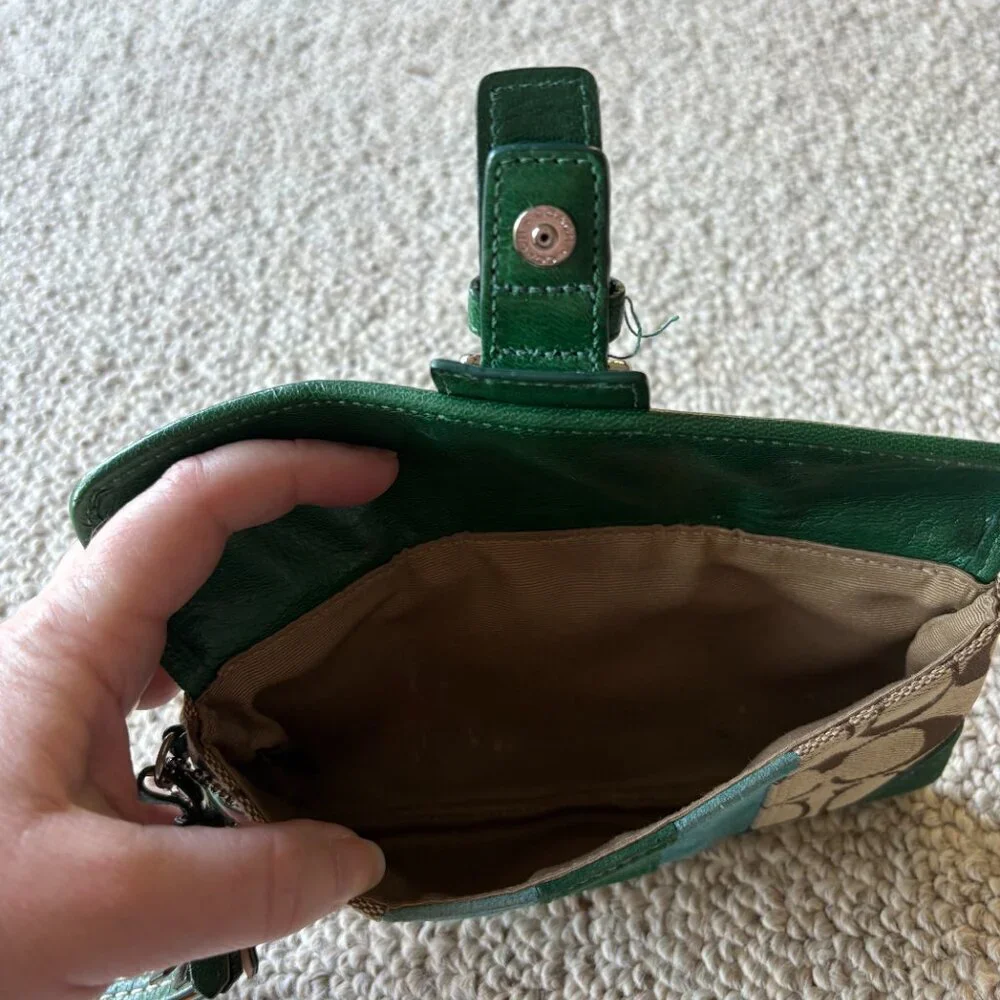 Vintage Coach Soho Signature Canvas Wristlet – Green Suede – Y2K Authentic vint